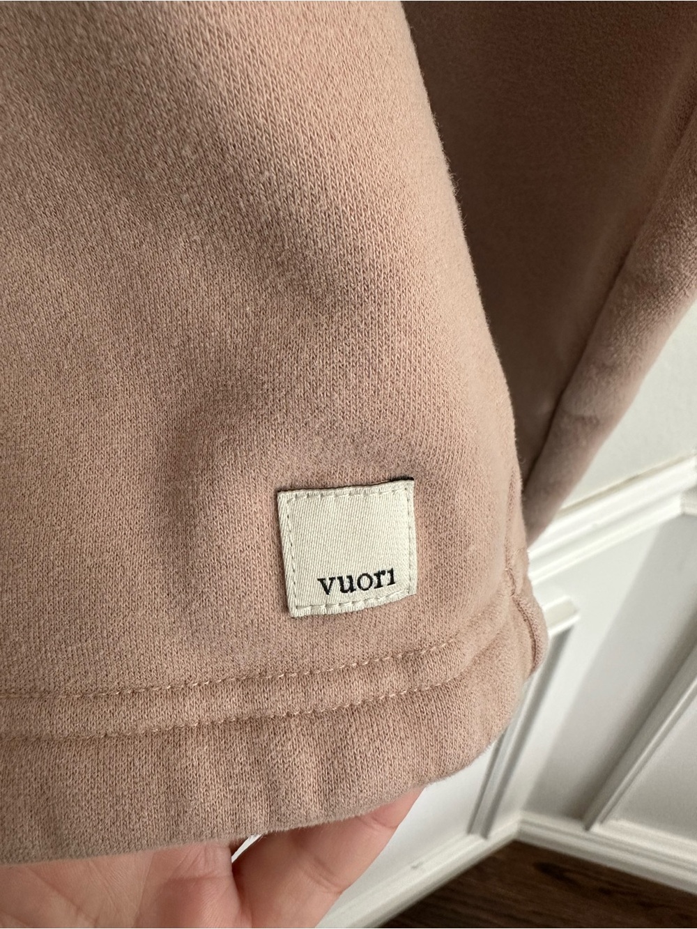 Vuori Cropped Crewneck Sweatshirt in Light Mauve - Picture 2 of 5